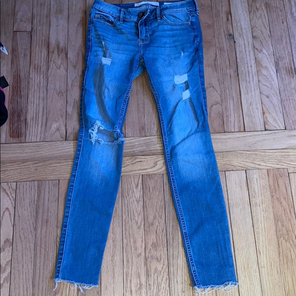 Low Rise Ripped Jeans - Hollister